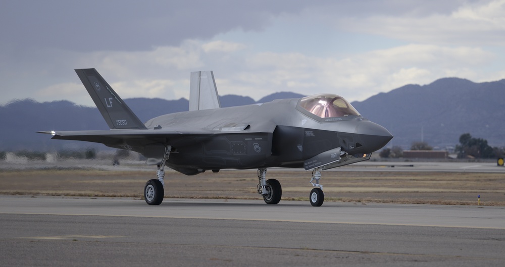 F-35 at Luke Air Force Base, December 14, 2015. U.S. Air Force photo by Ridge Shan.